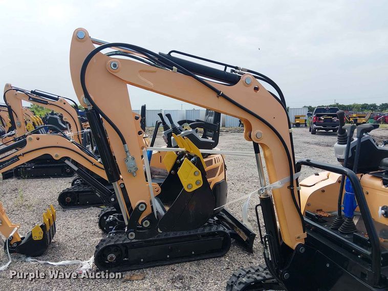 image for item EE1481 2024 Erie Industries EM15 mini excavator