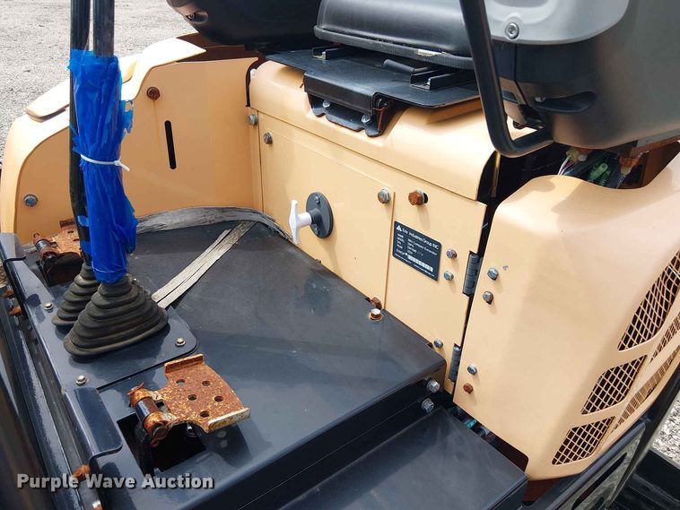 image for item EE1481 2024 Erie Industries EM15 mini excavator