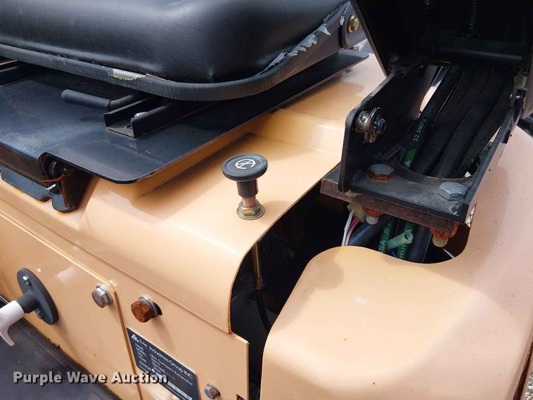 image for item EE1481 2024 Erie Industries EM15 mini excavator