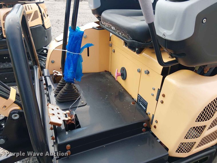 image for item EE1482 2024 Erie Industries EM15 mini excavator
