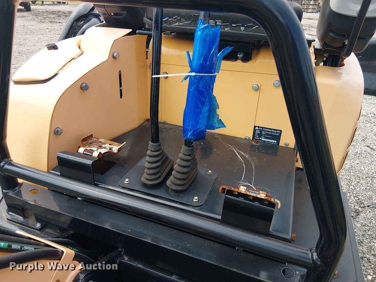 image for item EE1482 2024 Erie Industries EM15 mini excavator