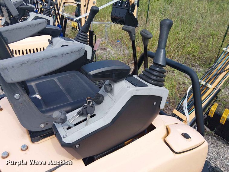image for item EE1483 2024 Erie Industries EM15 mini excavator