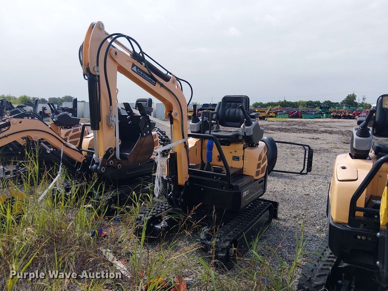 image for item EE1484 2024 Erie Industries EM15 mini excavator