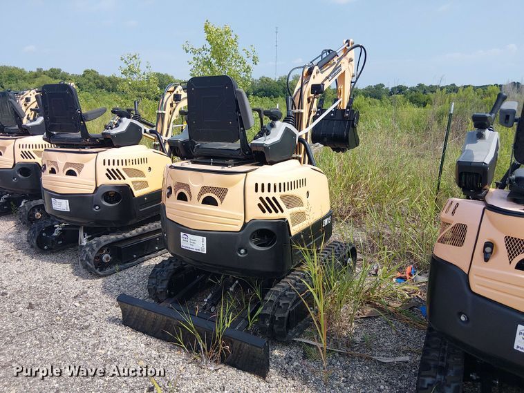 image for item EE1484 2024 Erie Industries EM15 mini excavator