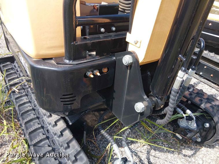 image for item EE1484 2024 Erie Industries EM15 mini excavator