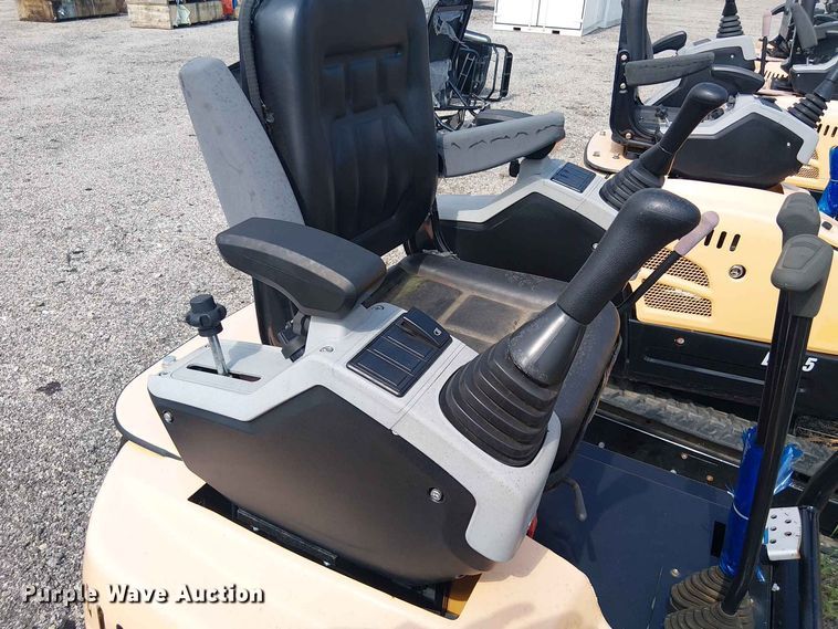 image for item EE1484 2024 Erie Industries EM15 mini excavator