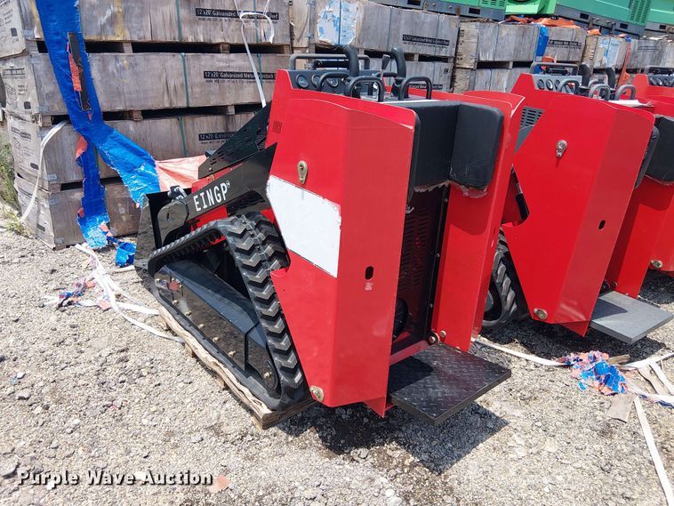 image for item EE1500 2024 Erie Industries SCL850 compact utility loader