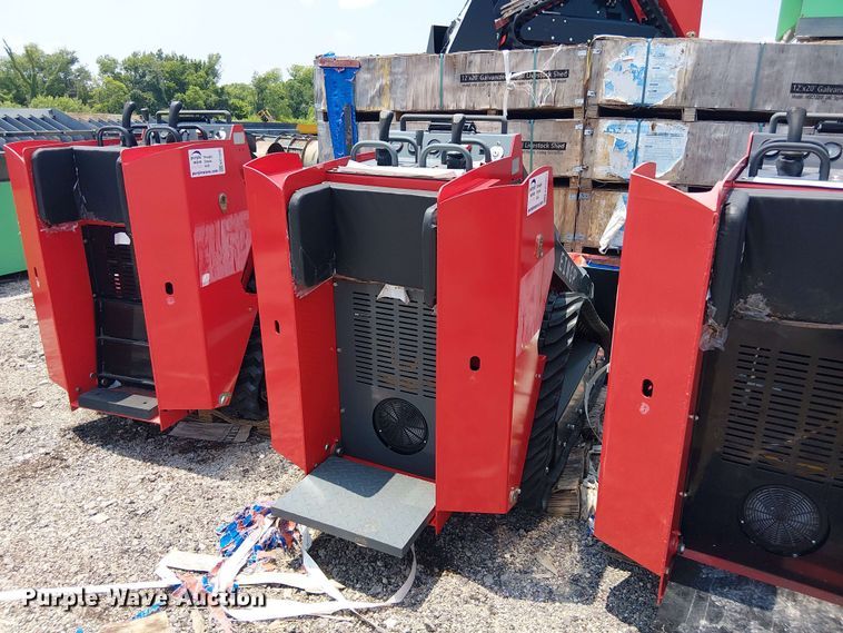 image for item EE1501 2024 Erie Industries SCL850 compact utility loader