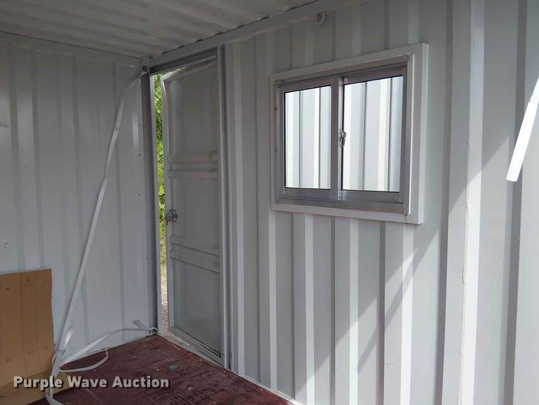 image for item EE1552 Shipping container