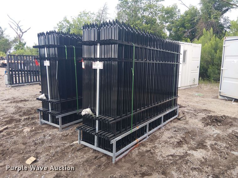 (22) Valley Pioneer F10 fence panels