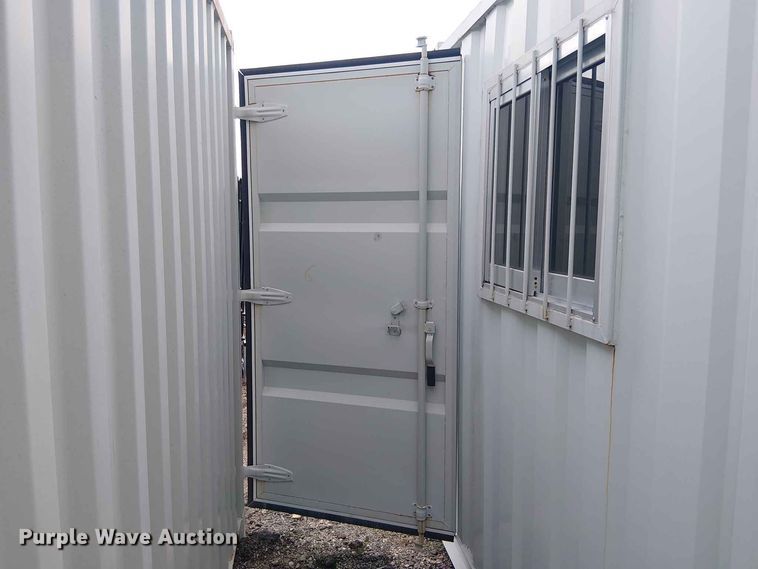 image for item EE1564 Shipping container