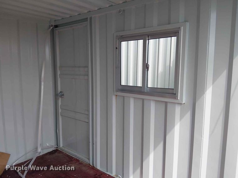 image for item EE1565 Shipping container