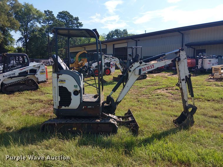 image for item EE1631 2018 Bobcat E20 mini excavator
