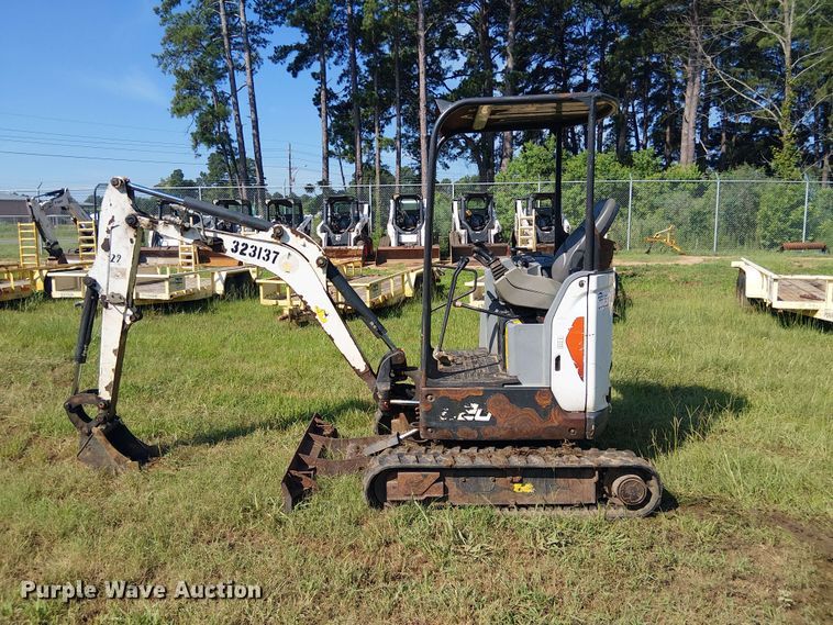 image for item EE1631 2018 Bobcat E20 mini excavator