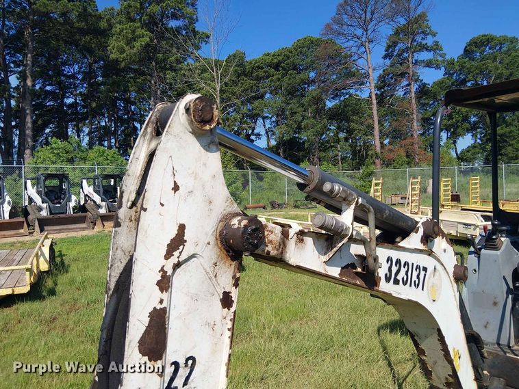 image for item EE1631 2018 Bobcat E20 mini excavator