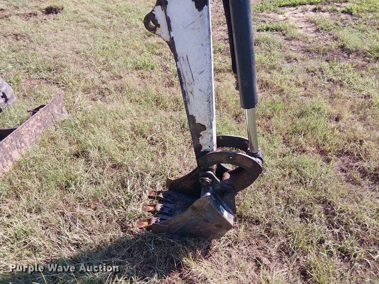 image for item EE1631 2018 Bobcat E20 mini excavator