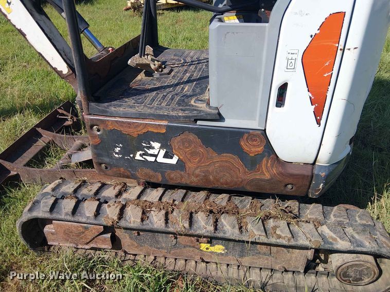 image for item EE1631 2018 Bobcat E20 mini excavator