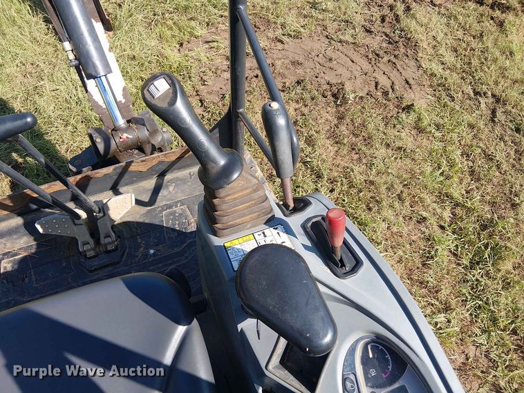 image for item EE1631 2018 Bobcat E20 mini excavator