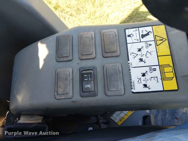 image for item EE1631 2018 Bobcat E20 mini excavator