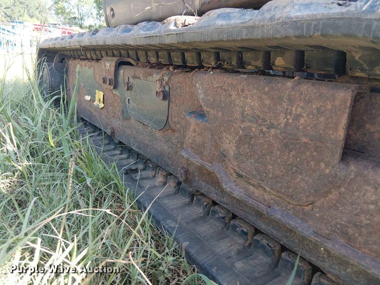 image for item EE1631 2018 Bobcat E20 mini excavator