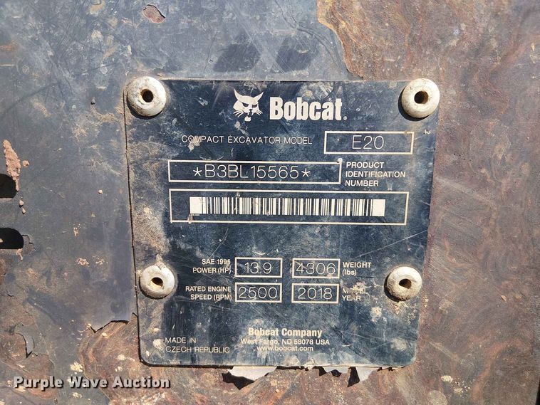 image for item EE1631 2018 Bobcat E20 mini excavator
