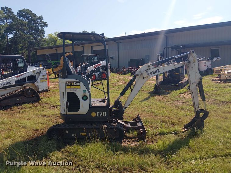 image for item EE1632 2019 Bobcat E20 mini excavator