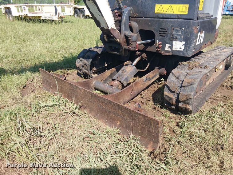 image for item EE1632 2019 Bobcat E20 mini excavator