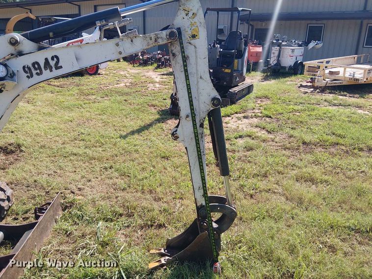 image for item EE1632 2019 Bobcat E20 mini excavator