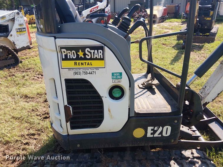 image for item EE1632 2019 Bobcat E20 mini excavator