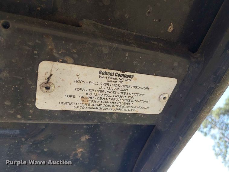 image for item EE1632 2019 Bobcat E20 mini excavator