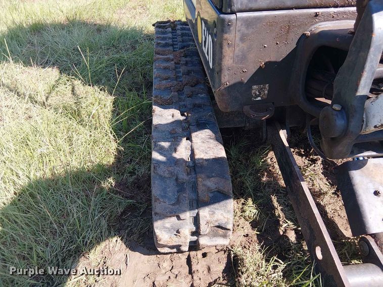 image for item EE1632 2019 Bobcat E20 mini excavator