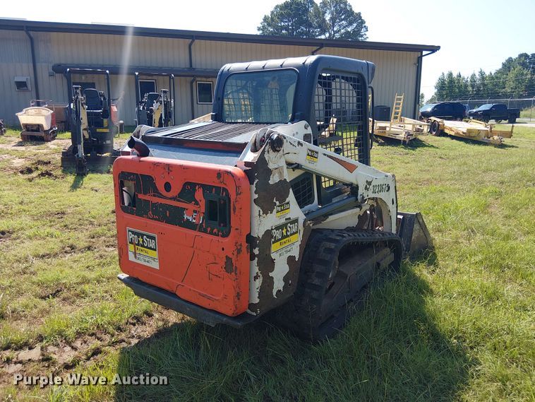 image for item EE1633 2018 Bobcat T450 tracked skid steer loader