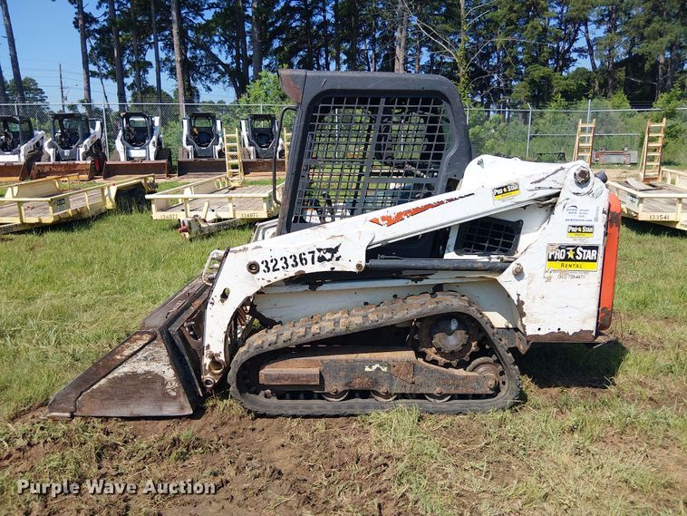 image for item EE1633 2018 Bobcat T450 tracked skid steer loader