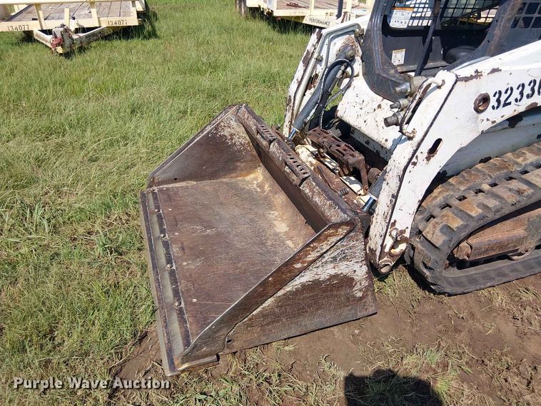 image for item EE1633 2018 Bobcat T450 tracked skid steer loader
