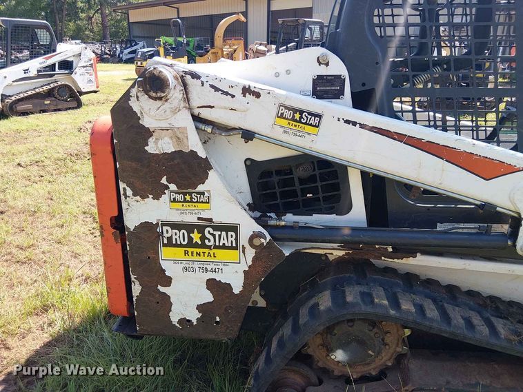 image for item EE1633 2018 Bobcat T450 tracked skid steer loader