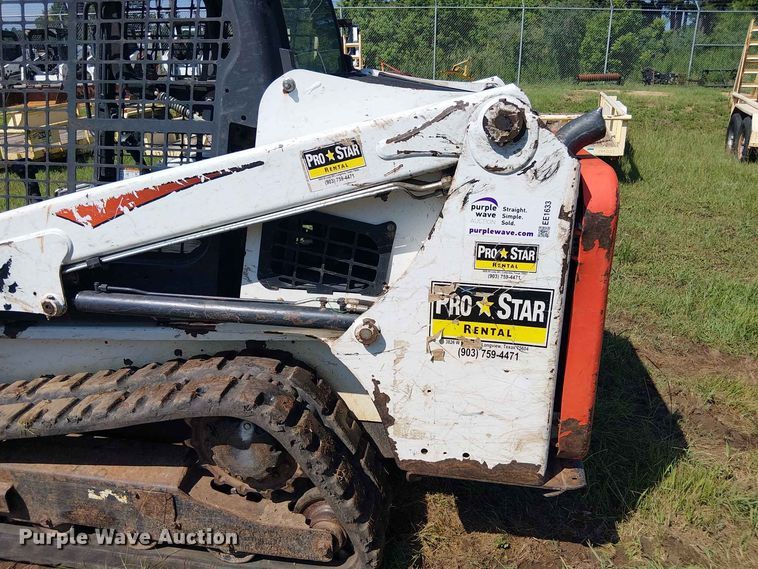 image for item EE1633 2018 Bobcat T450 tracked skid steer loader