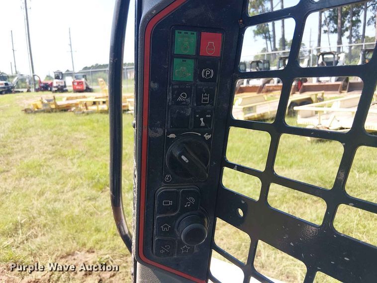 image for item EE1634 2022 Bobcat S64 skid steer loader