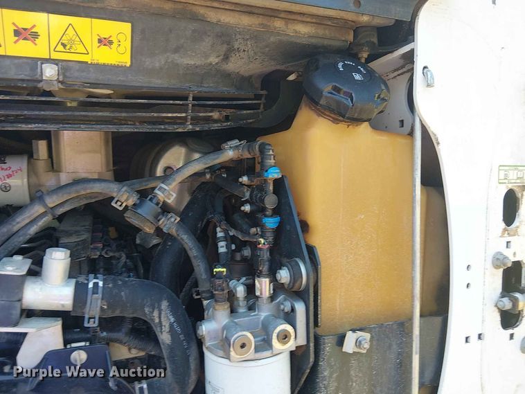 image for item EE1634 2022 Bobcat S64 skid steer loader