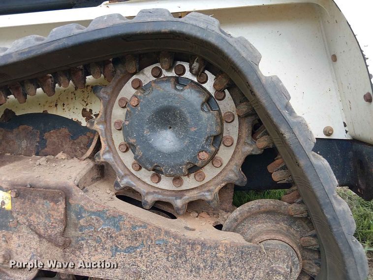 image for item EE1635 2019 Bobcat T450 tracked skid steer loader