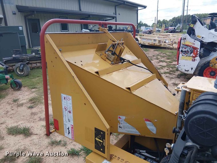 image for item EE1636 Rayco RC60 wood chipper