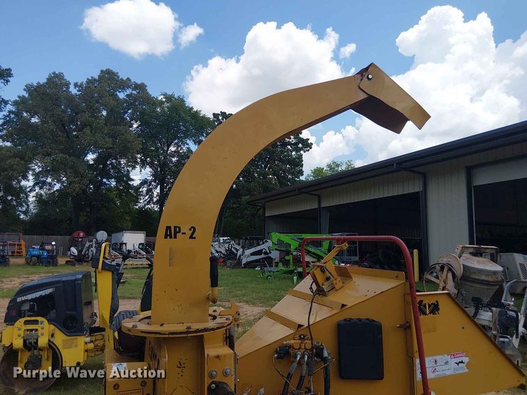 image for item EE1636 Rayco RC60 wood chipper