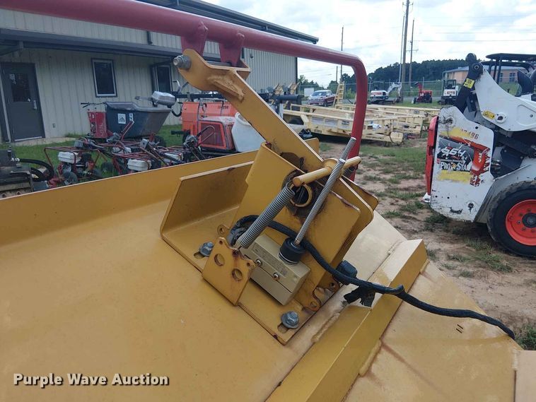 image for item EE1636 Rayco RC60 wood chipper