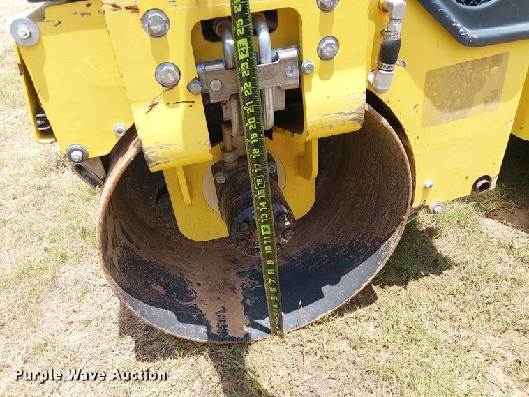 image for item EE1637 2019 Bomag 900-50 double drum vibratory roller