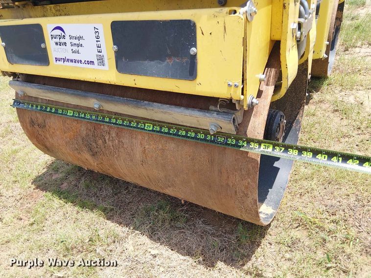 image for item EE1637 2019 Bomag 900-50 double drum vibratory roller