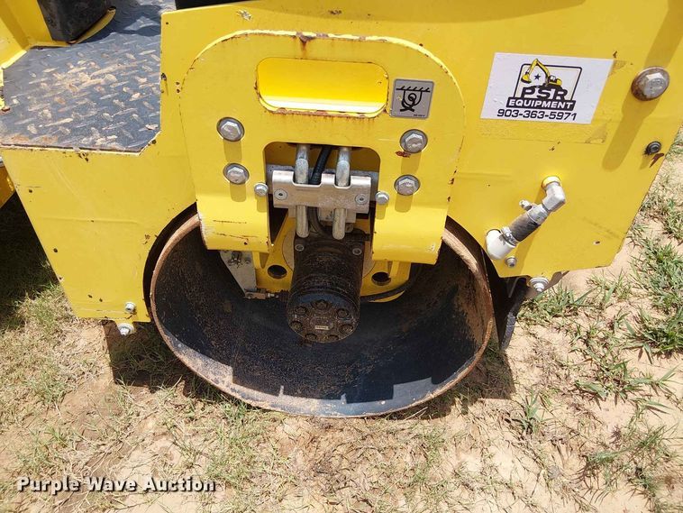 image for item EE1637 2019 Bomag 900-50 double drum vibratory roller