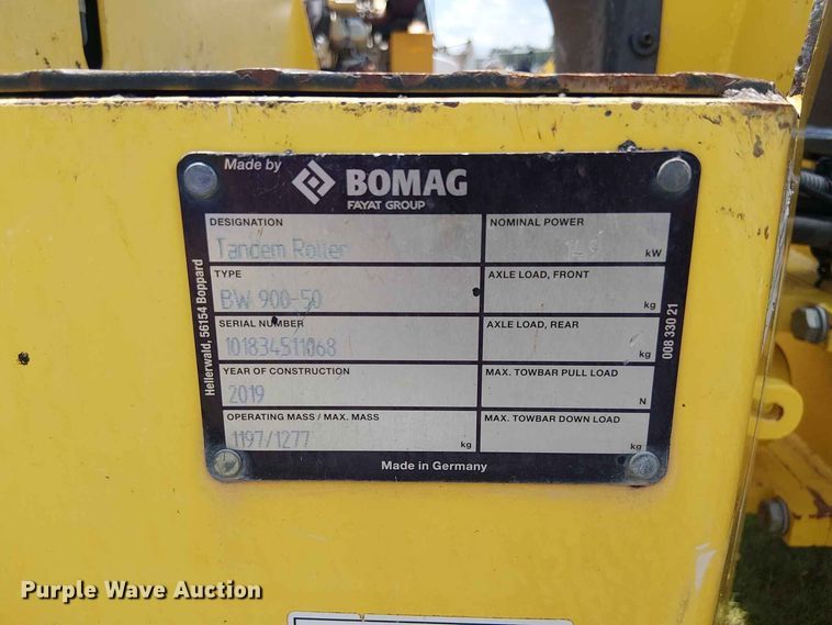image for item EE1637 2019 Bomag 900-50 double drum vibratory roller