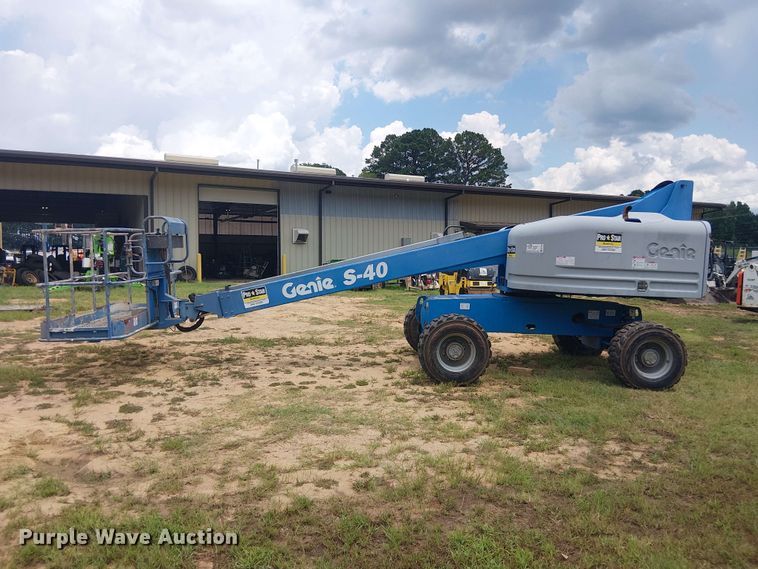 image for item EE1639 2016 Genie S-40 boom lift