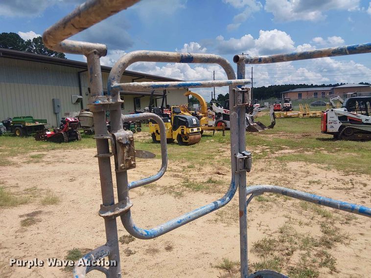 image for item EE1639 2016 Genie S-40 boom lift
