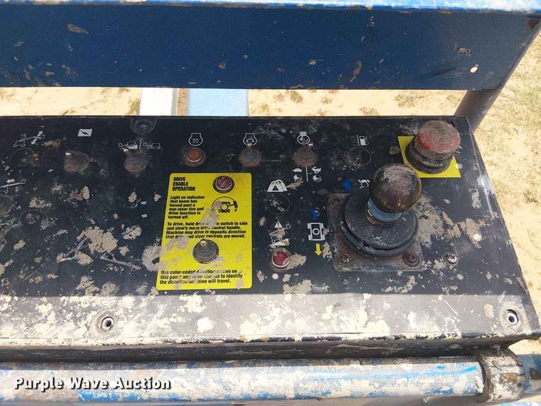 image for item EE1639 2016 Genie S-40 boom lift