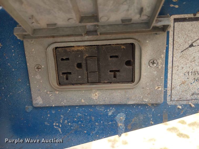 image for item EE1639 2016 Genie S-40 boom lift